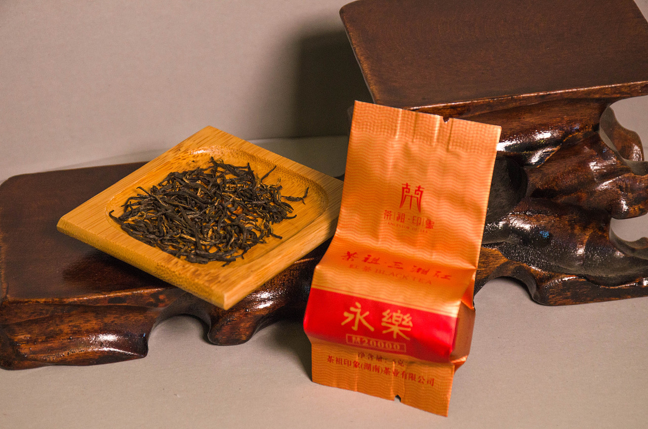 茶韻流形 茶葉包裝產品拍攝的藝術與技巧